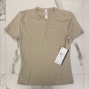 NWT! Lululemon Wundermost Crewneck Short Seeve T-shirt